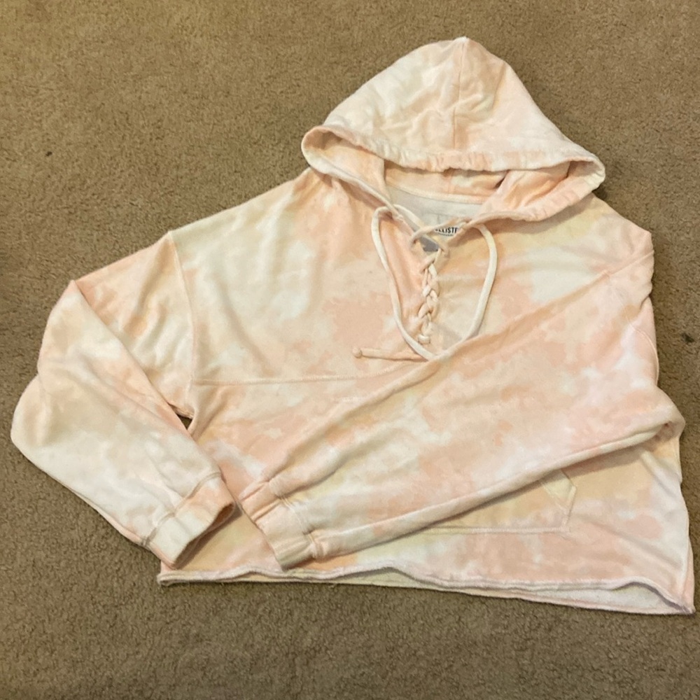 Pink tie dye cropped sweatshirt
Size: L